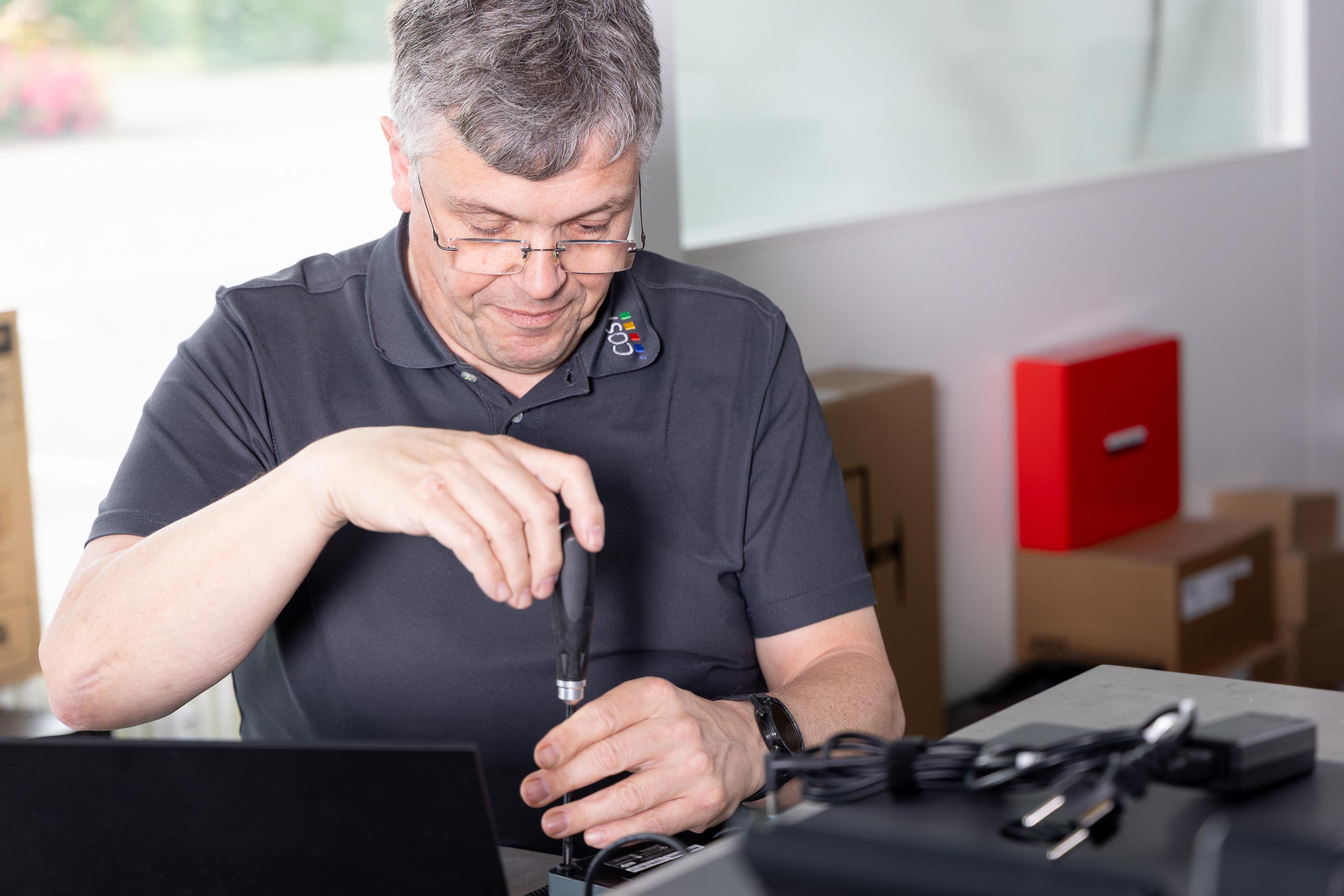 it-infrastruktur-pc-bau-server-cosy-systeme-6R3A7173